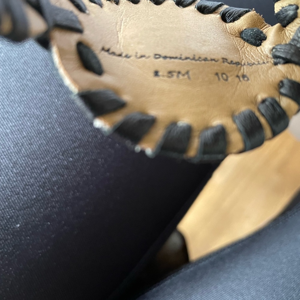 Jack Rogers Black and White sandal - Picture 4 of 5